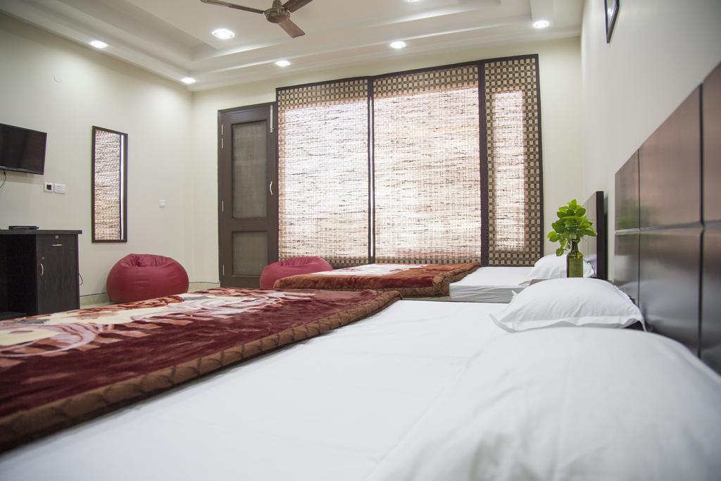 The Mulberry House Bed & Breakfast Yeni Delhi Dış mekan fotoğraf