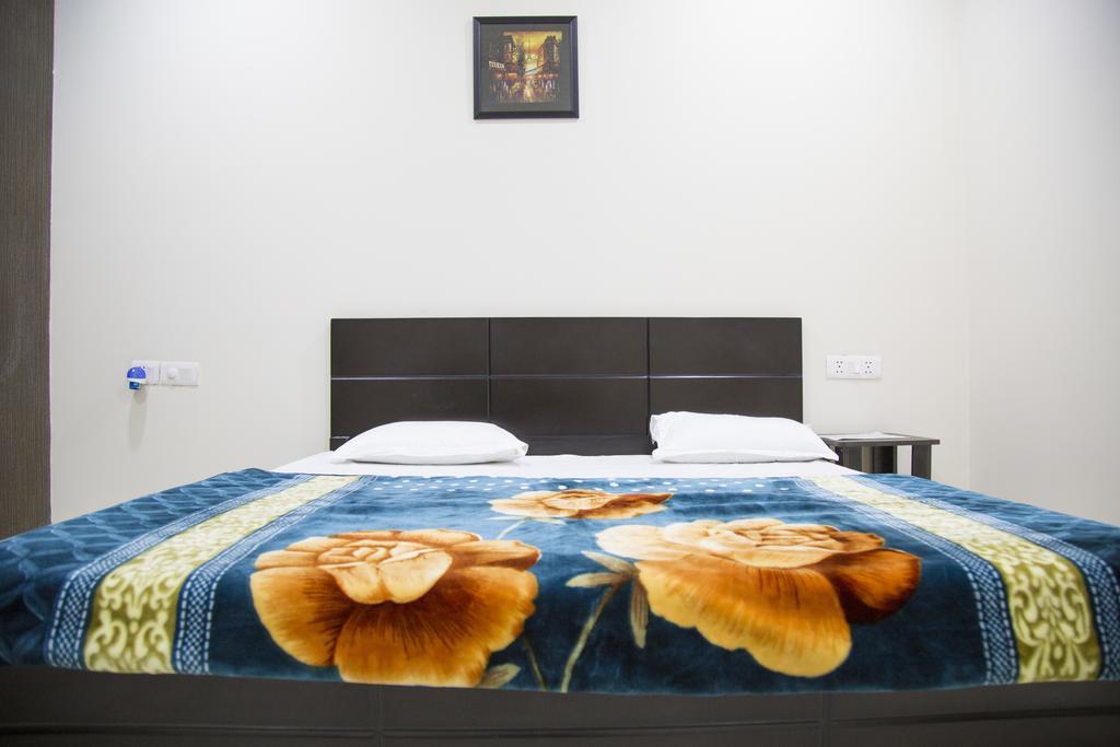 The Mulberry House Bed & Breakfast Yeni Delhi Dış mekan fotoğraf